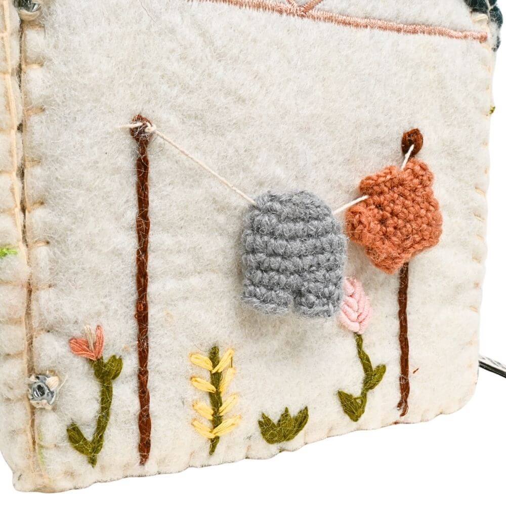 ドールハウス 青い屋根