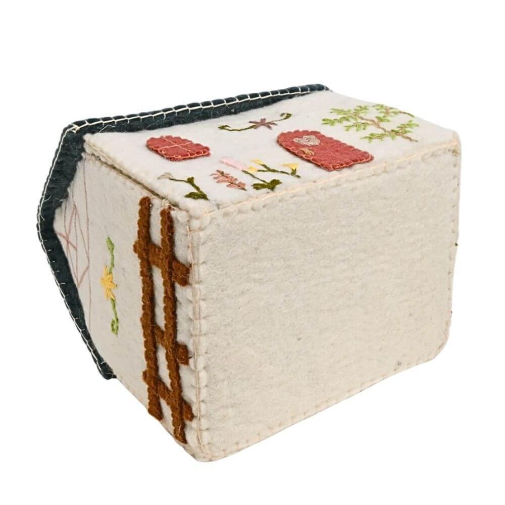 ドールハウス 青い屋根