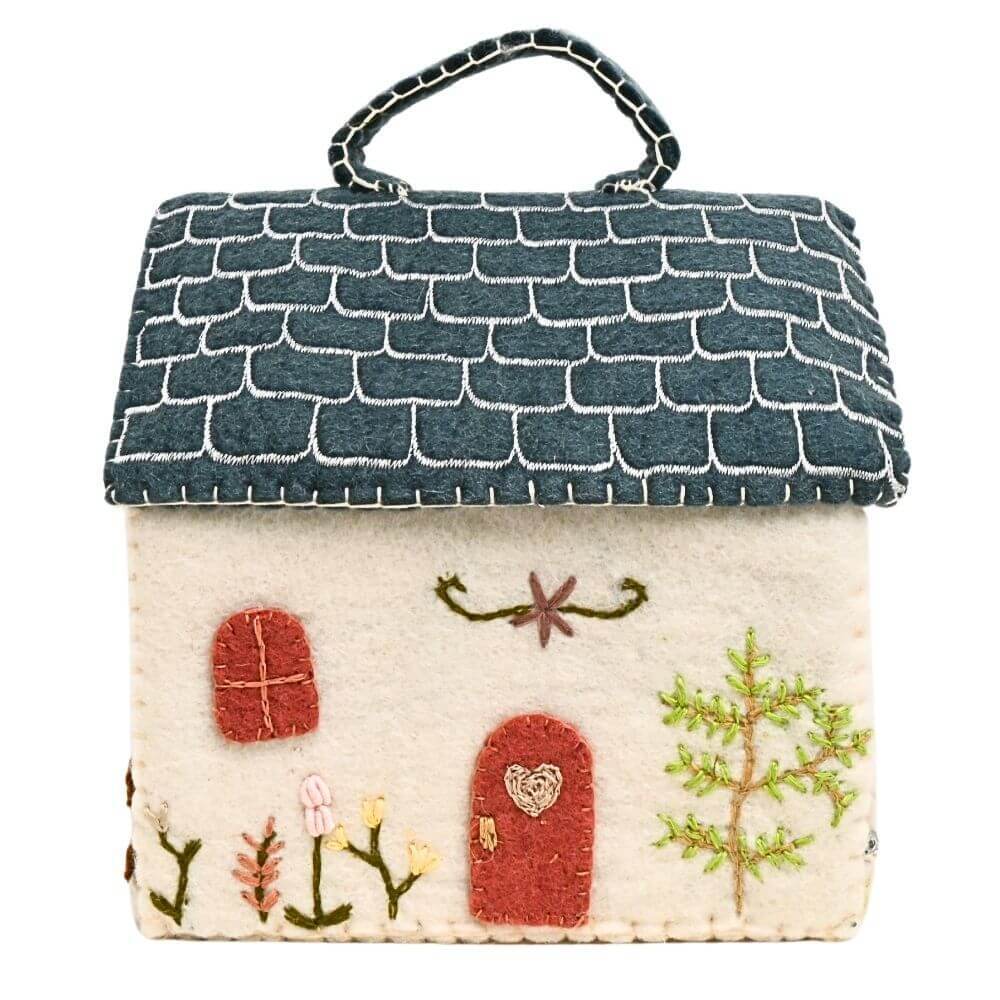 ドールハウス　青い屋根