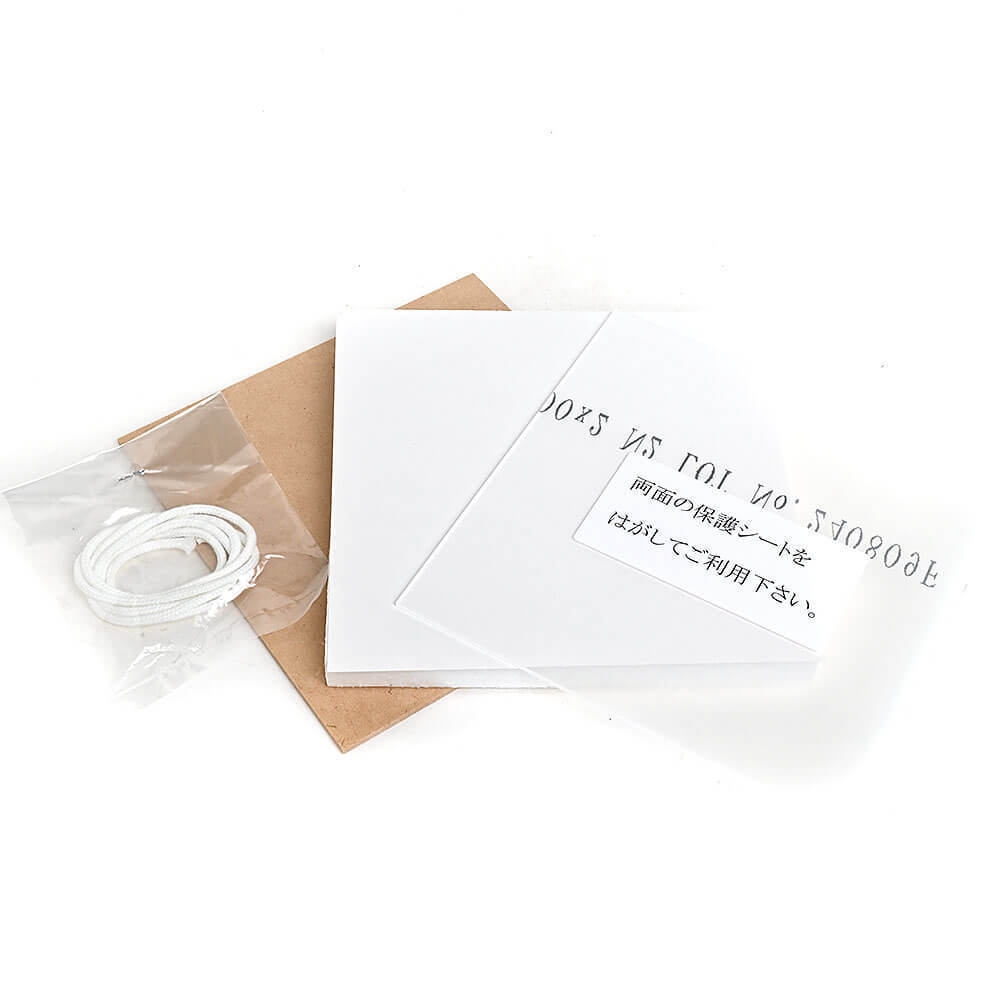 ノルディカニッセ　春ニッセ　春を彩るミモザを持った女の子とクローバーを持った男の子の北欧インテリアセット Spring Series