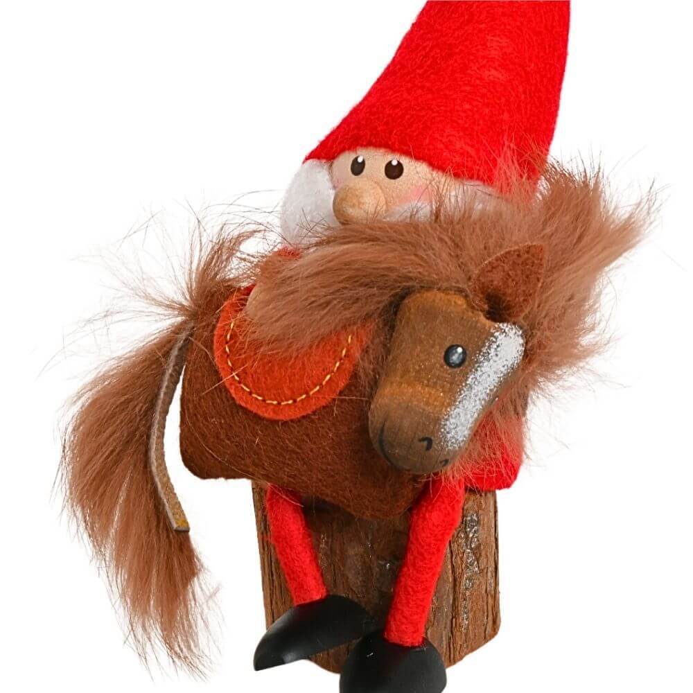ノルディカニッセ　馬を抱えたサンタ