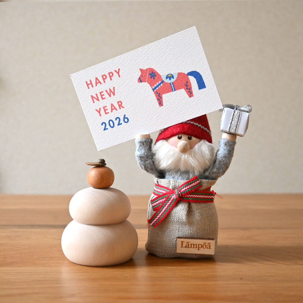 ＜★te-nori限定＞ ノルディカニッセ　プレゼント袋に入ったサンタさんと、木製鏡もちのおしゃれな縁起物セット