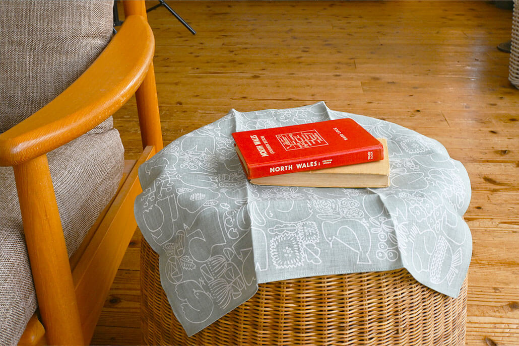 LINEN HANDKERCHIEF / BIRDS & FLOWERS　セージグリーン