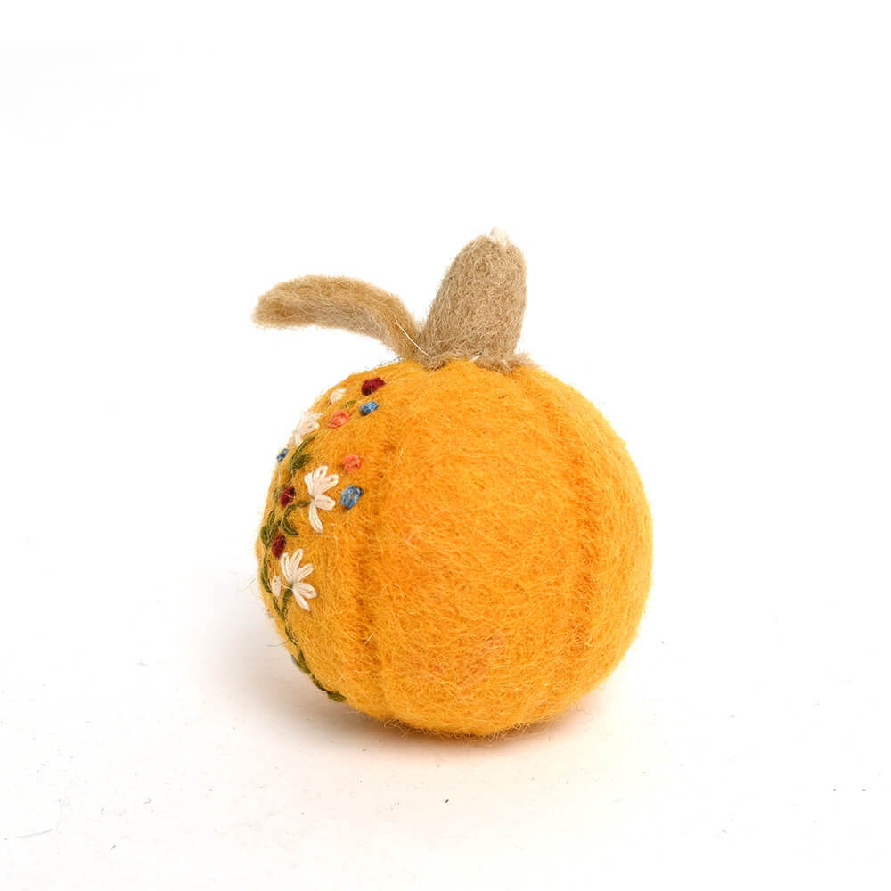 カボチャ　刺繍　イエロー