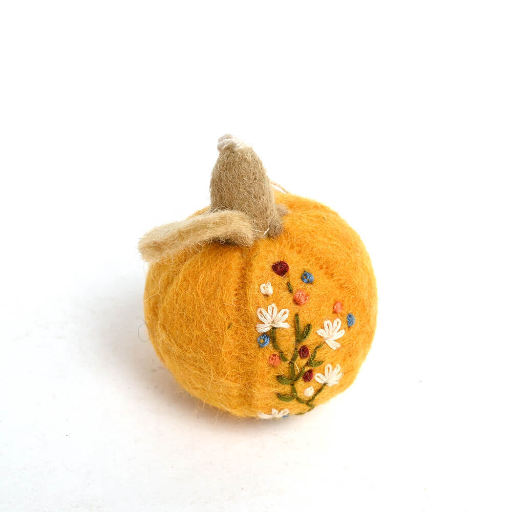 カボチャ　刺繍　イエロー