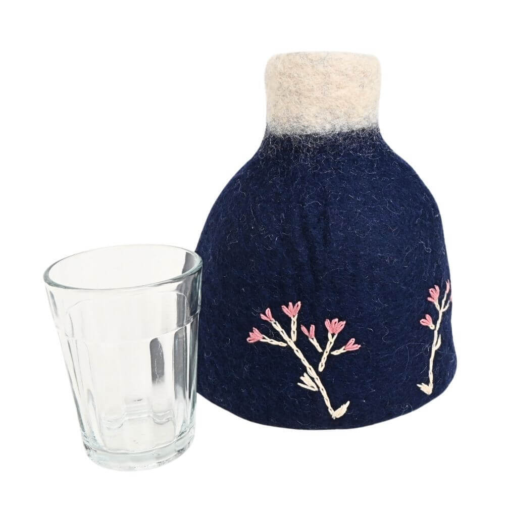 花瓶　刺繍　ダークブルー