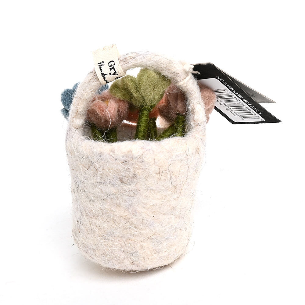 ＜★te-nori限定＞ ノルディカニッセ　かわいいお花の贈りもの。ハグサンタさんと幸せのミニチュアフラワーバスケットセット