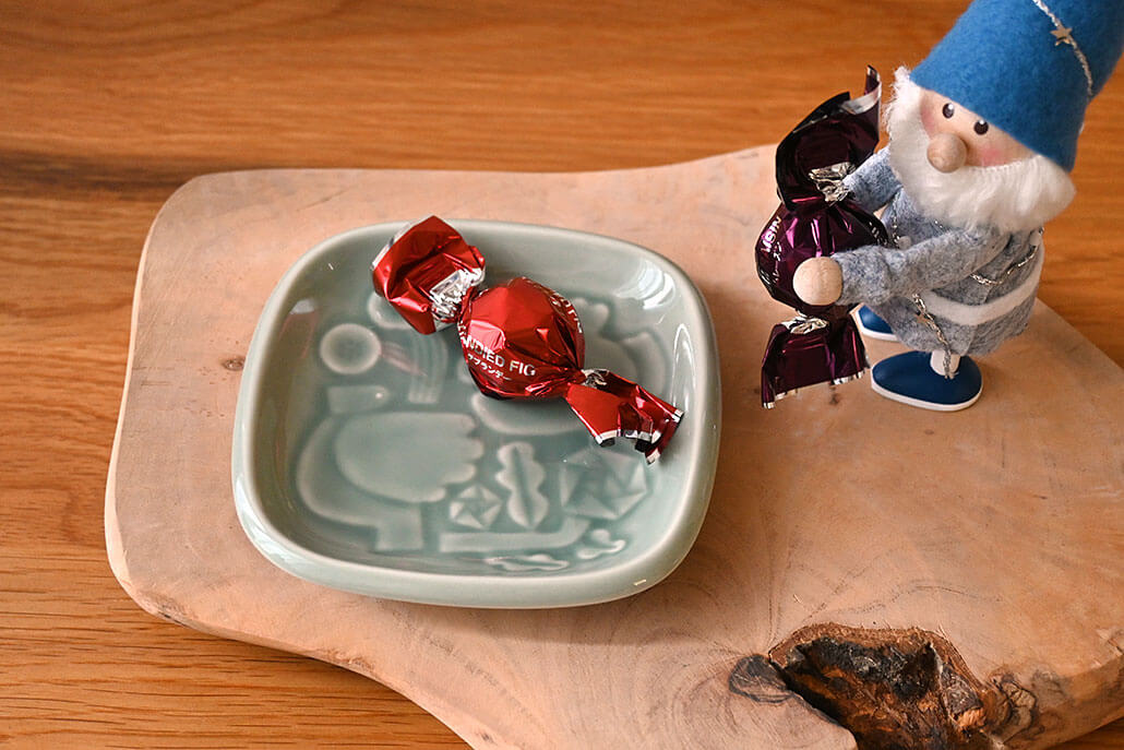 SQUARE PLATE 105　サックスブルー